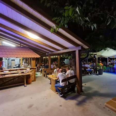 Hostel Jadran *