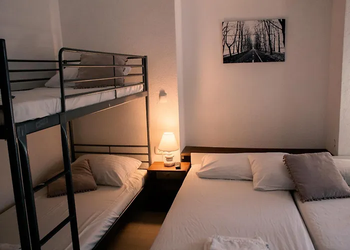 Jadran Hostel *