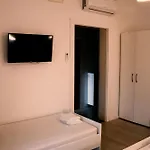 Jadran Hostel *