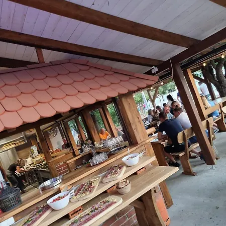 Auberge de jeunesse Jadran Pag Town